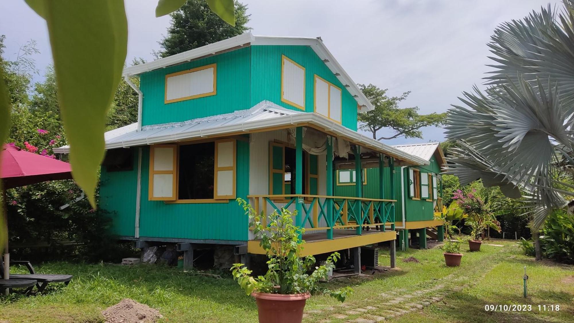 Hotel Yellow Home Providencia Isla South West Bay 외부 사진