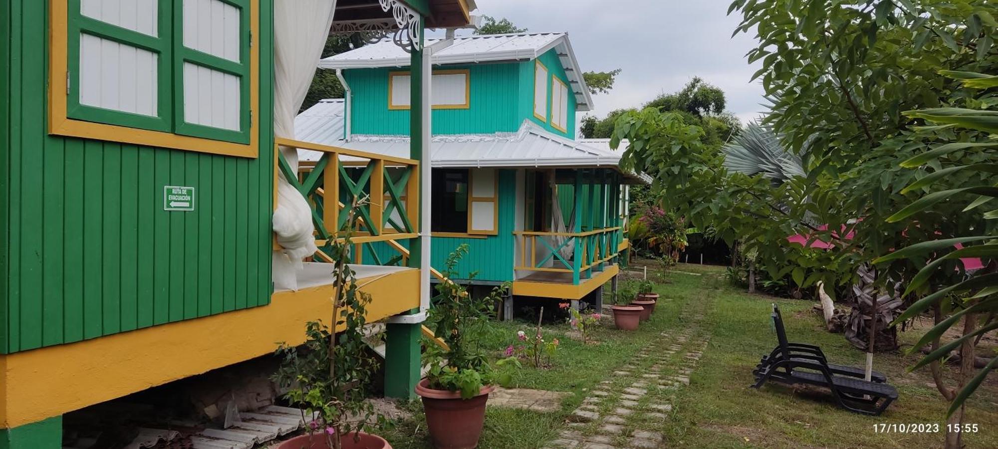 Hotel Yellow Home Providencia Isla South West Bay 외부 사진