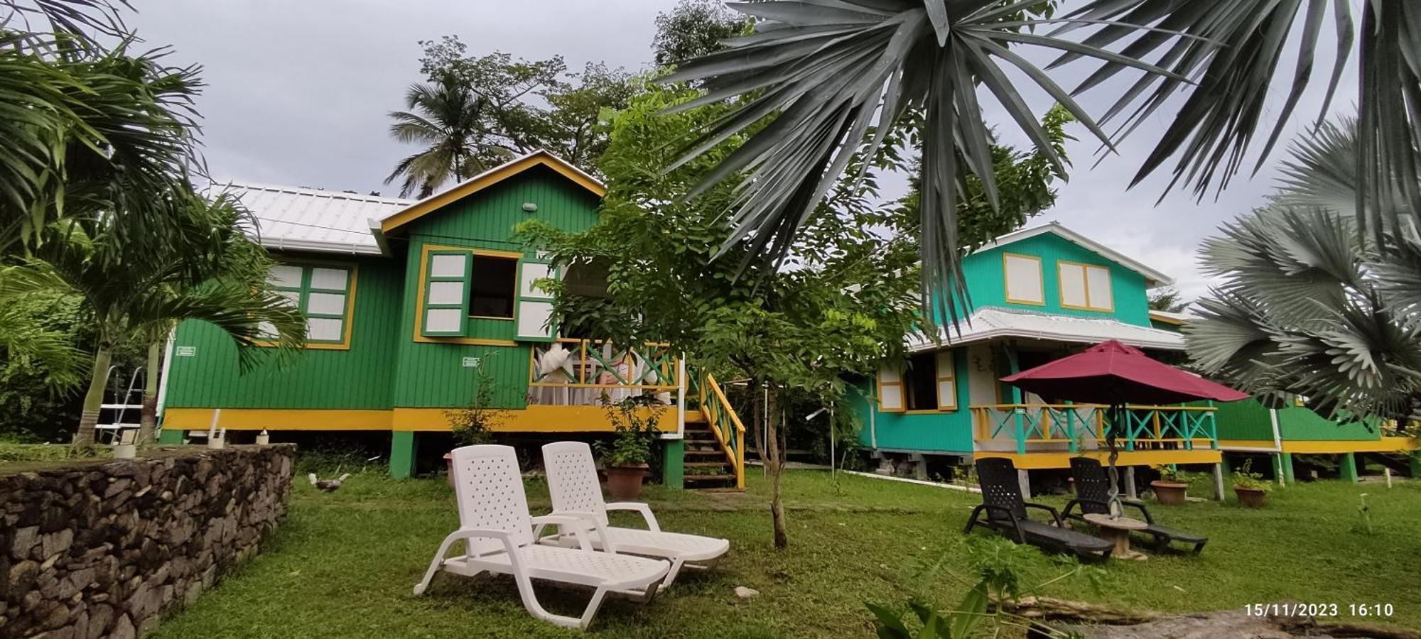 Hotel Yellow Home Providencia Isla South West Bay 외부 사진