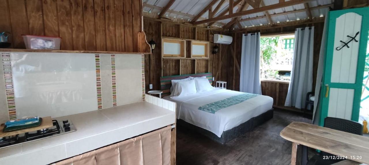 Hotel Yellow Home Providencia Isla South West Bay 외부 사진