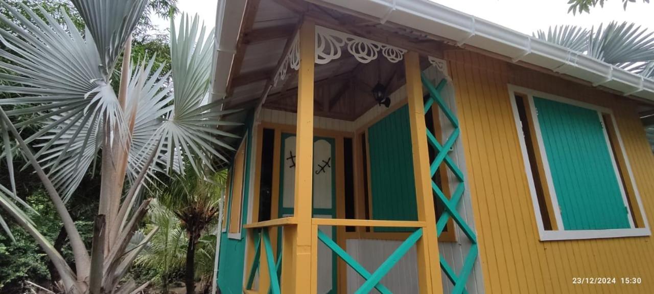 Hotel Yellow Home Providencia Isla South West Bay 외부 사진